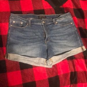 Banana republic shorts size 12